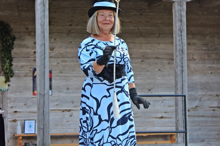 Vadovė Nina KUNDROTIENĖ